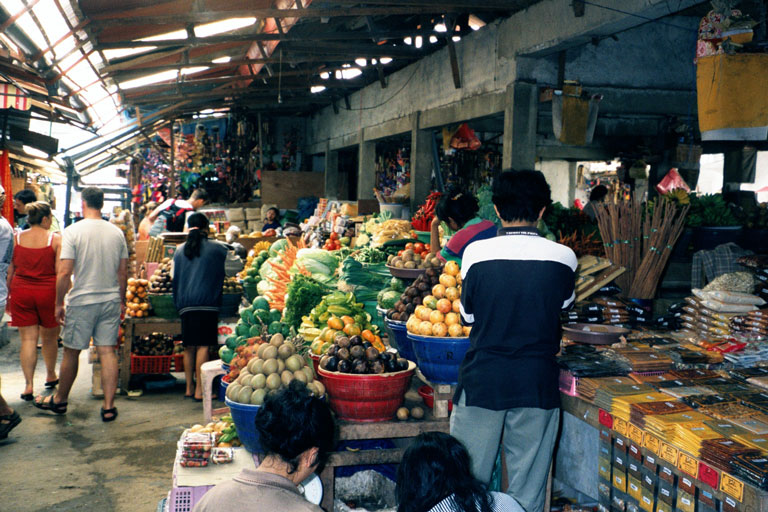 Mengenal Pasar Buah Candi kuning di Bedugul Bali Yang Unik