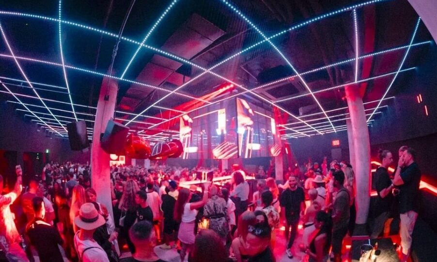 Review The Vault Bali Night Club